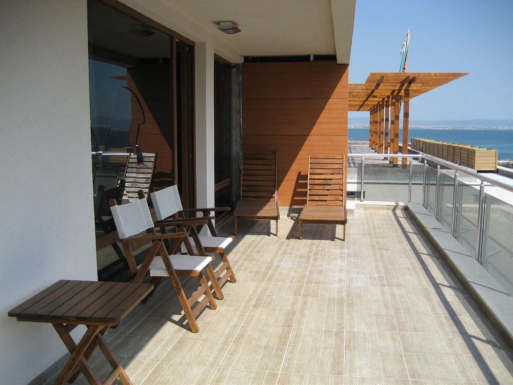Pomorie Bay Aparthotel Ngoại thất bức ảnh