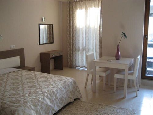Pomorie Bay Aparthotel Ngoại thất bức ảnh